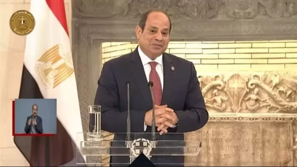 الرئيس السيسي: «عملنا مساجد وكنائس في التجمعات السكنية الجديدة ولو في أديان آخرى هعملهم دور عبادة»