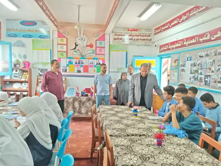 محافظ أسيوط يوجه بمتابعة سير العملية التعليمية ووكيل وزارة التربية والتعليم يتفقد مدارس إدارة البداري التعليمية