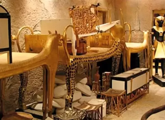 نقل 163 قطعة من كنوز الملك توت عنخ آمون إلى المتحف المصري الكبير