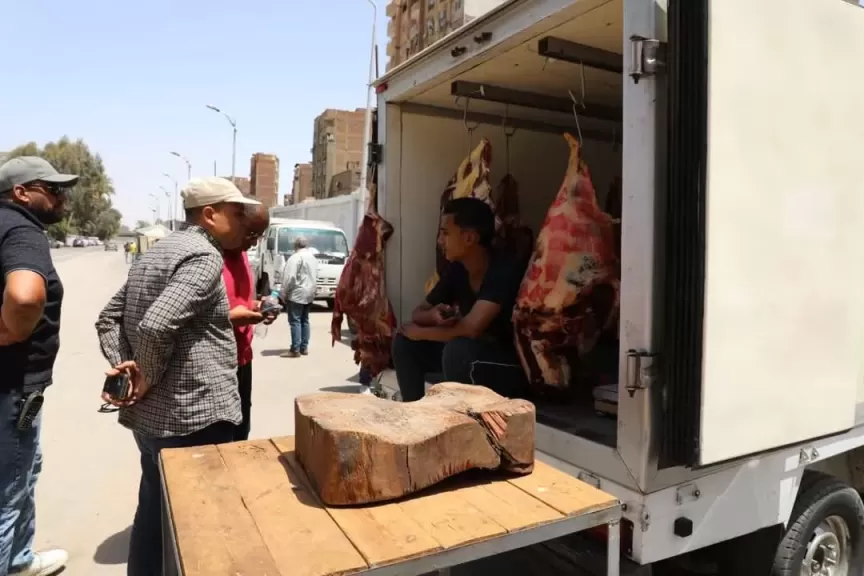 محافظ الجيزة : انتظام تشغيل سوق اليوم الواحد بحي إمبابة وتوافد المواطنين عليه