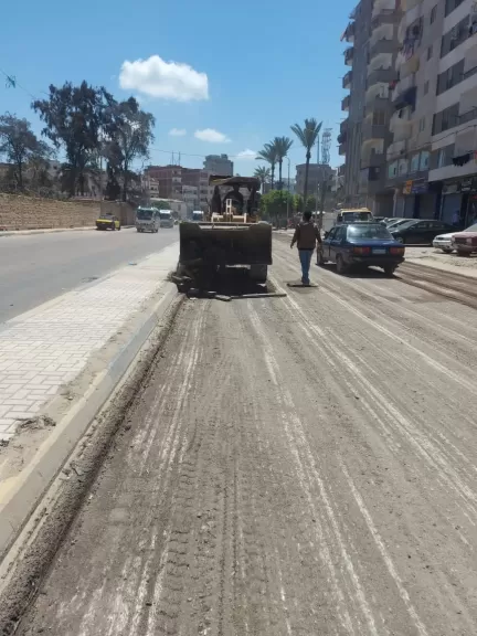 محافظ الإسكندرية يكلف مديرية الطرق بزصف الطرق المتهالكة