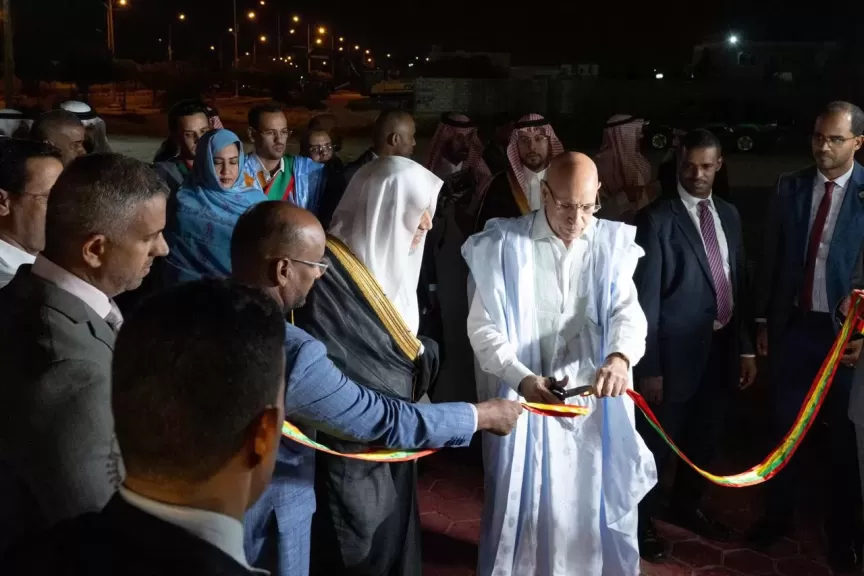 الرئيس الموريتاني والأمين العام لرابطة العالم الإسلامي يفتتحان متحف السيرة النبوية في نواكشوط