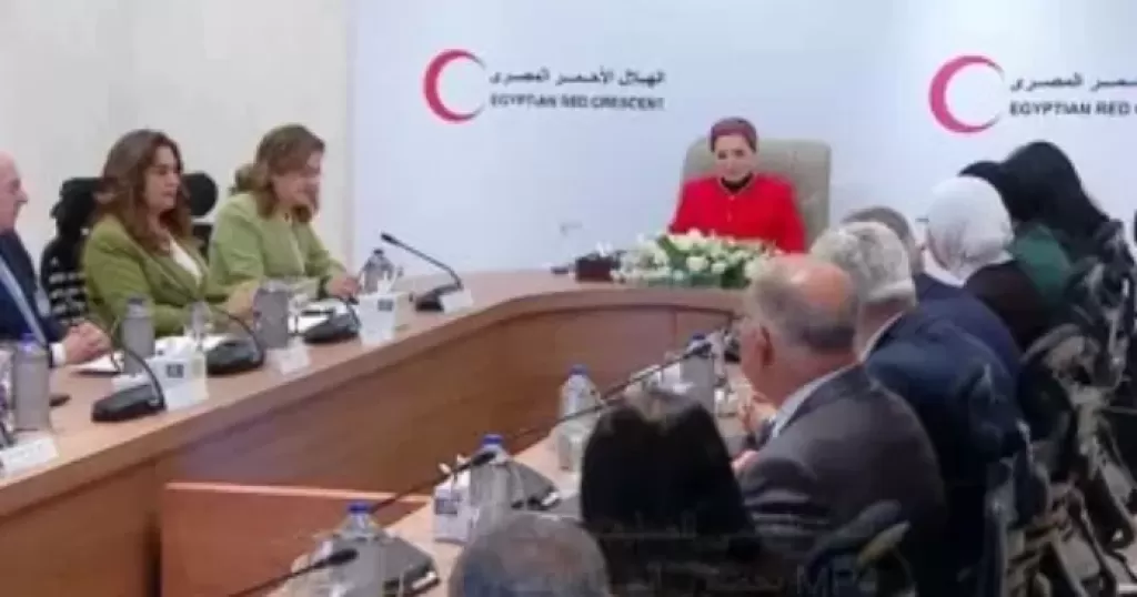 اليوم العالمى للصليب الأحمر والهلال الأحمر بحضور السيدة انتصار السيسى