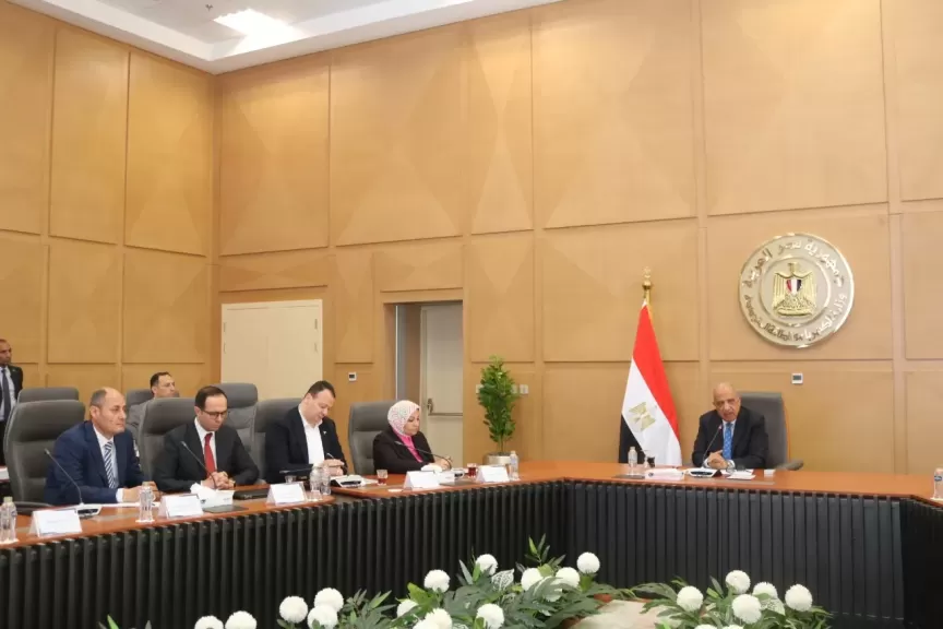 وزير الكهرباء يتابع مشروعات دعم الشبكة القومية وتوفير لمشروعات التغذية التنمية الزراعية