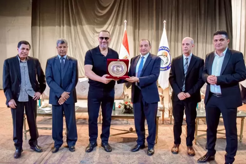 تكريم الدكتور منصور حسن خلال فعاليات ندوة ” رد الجميل” بحضور الفنان ماجد المصري
