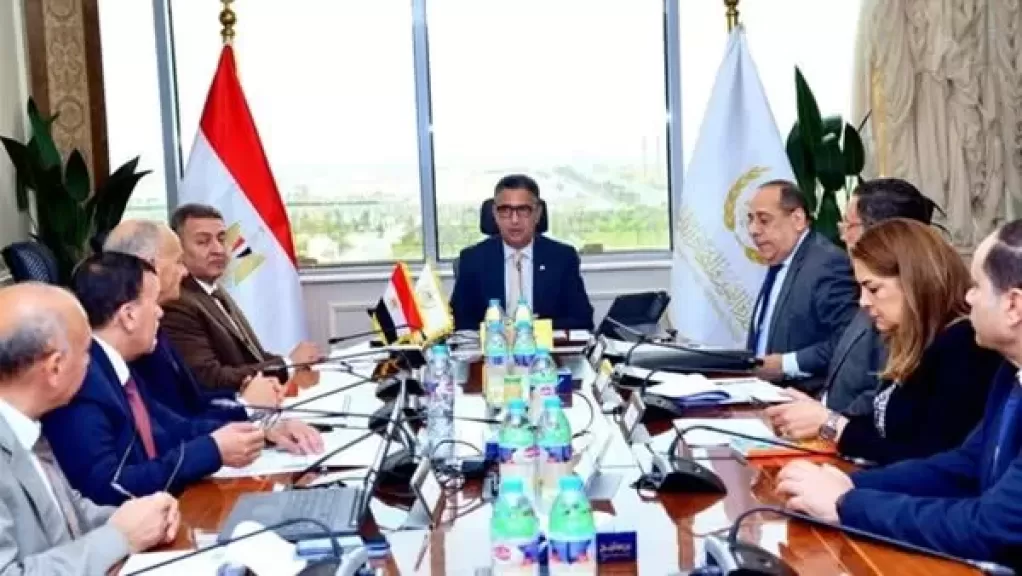 وزير التموين يجتمع برئيسي شركتي «النيل والإسكندرية» للمجمعات الاستهلاكية