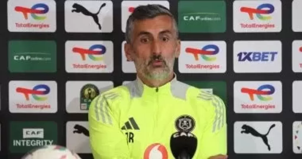 ريفيرو يتابع مباراة الأهلي والبنك من أرض الملعب غداً قبل قيادة تدريبات الأحمر