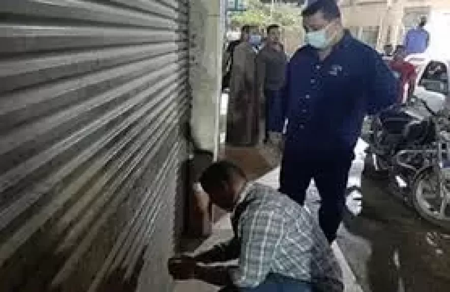 تحرير (138) مخالفة للمحلات التى لم تلتزم بقرار الغلق خلال 24 ساعة