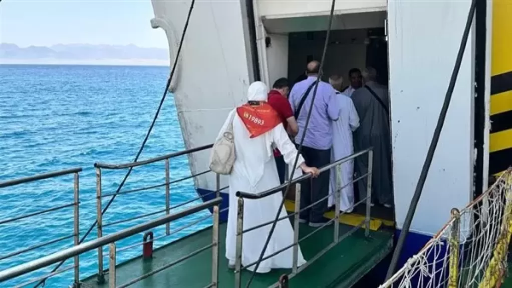 انطلاق أول أفواج الحج البري من ميناء نويبع