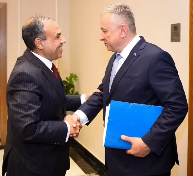 وزير الخارجية يستقبل المفوض الأوروبي للشراكات الدولية وزير الخارجية والهجرة يستقبل المفوض الأوروبي للشراكات الدولية