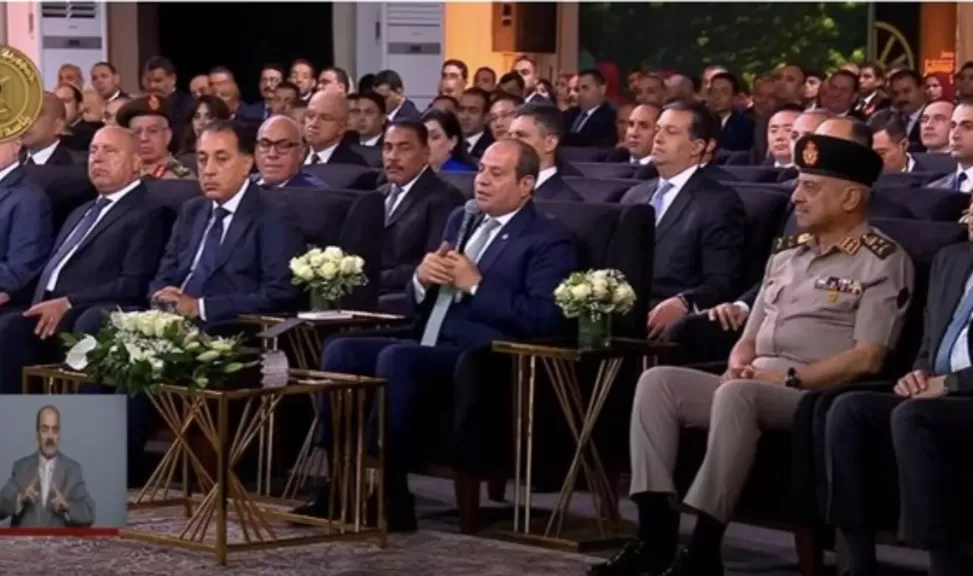 الرئيس السيسي يعلن أخبارا سارة للعاملين في 14 بحيرة لزيادة إنتاج السمك