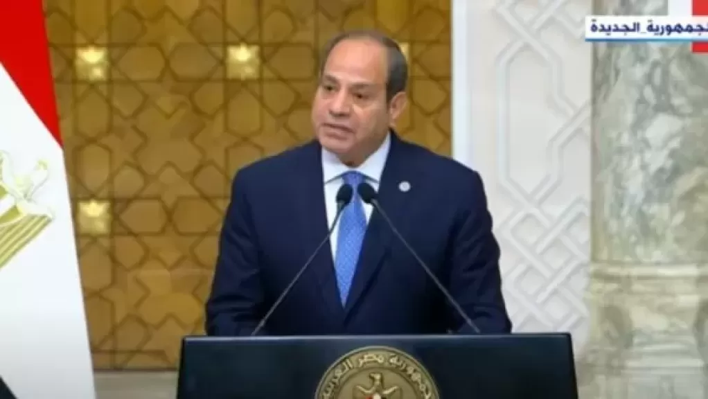الرئيس السيسي يستمع إلى شرح بمزرعة الخير حول منتجاتها