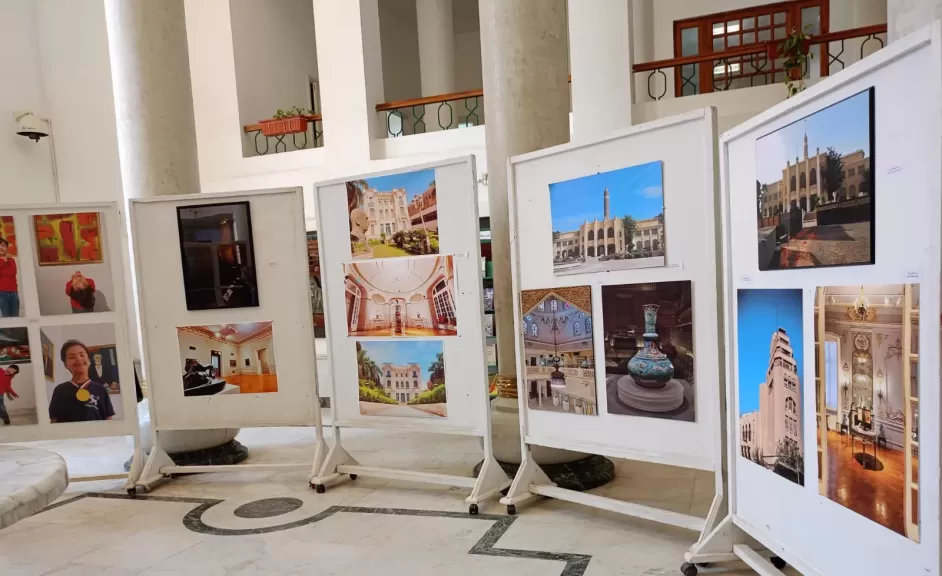 افتتاح معرض عدسة فنان بالأعلى للثقافة
