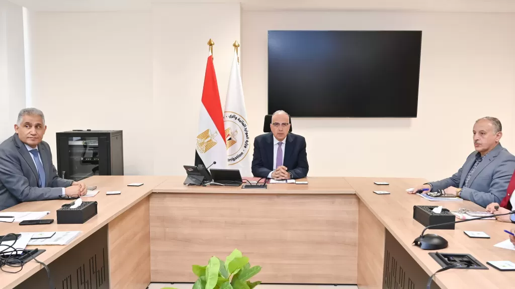 وزير الري يتابع حالة الرى بمحافظة البحيرة خلال فترة أقصى الإحتياجات المائية الحالية