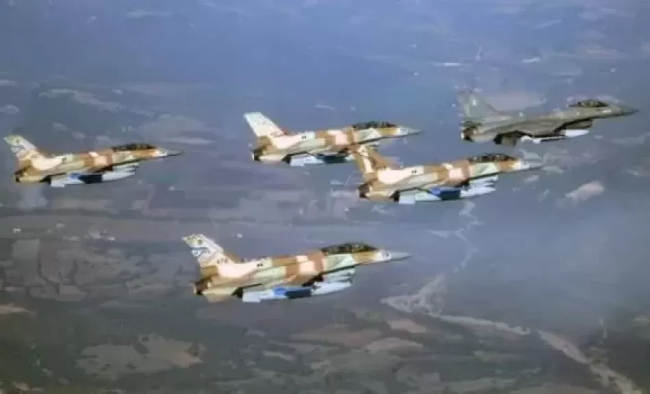 الطيران الإسرائيلي يقصف 3 مواقع في ريفي اللاذقية وطرطوس غربي سوريا ادعى الجيش احتواءها على صواريخ أرض بحر