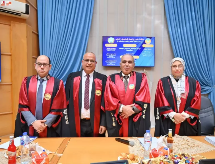 الباحث أحمد إبراهيم يحصل على درجة الماجستير في دراسة عن أثر أبعاد الحوكمة بالأداء المالي للجامعات