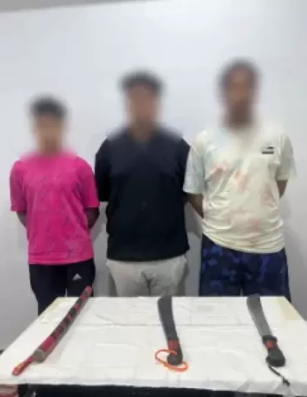 كشف ملابسات فيديو تضمن حدوث مشاجرة بين بعض الأشخاص بإستخدام الأسلحة البيضاء