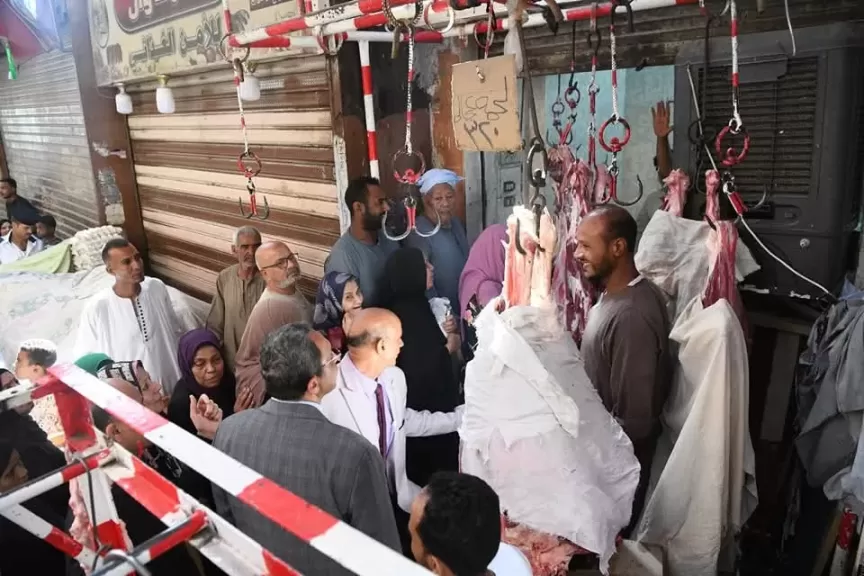 محافظ قنا يتفقد المخابز والأسواق للتأكد من جاهزيتها قبيل عيد الأضحى المبارك