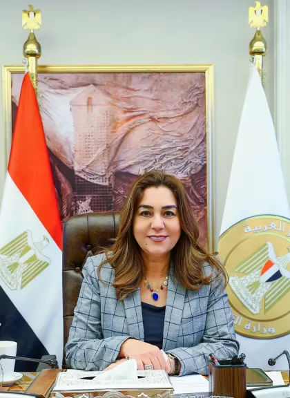 وزيرة التنمية المحلية تستعرض تقريراً بشأن أبرز جهود الوزارة في ملف القضية السكانية خلال شهر مايو 2025