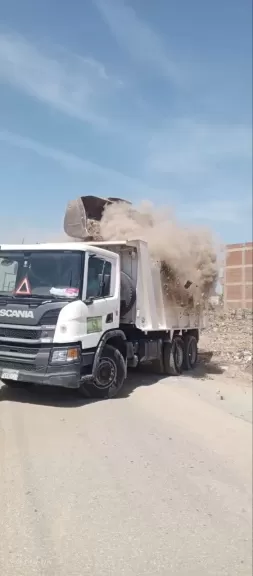 محافظ الشرقية : العمل يجرى على قدم وساق صباحاً ومساءاً لرفع القمامة ومخلفات المباني بنطاق المحافظة
