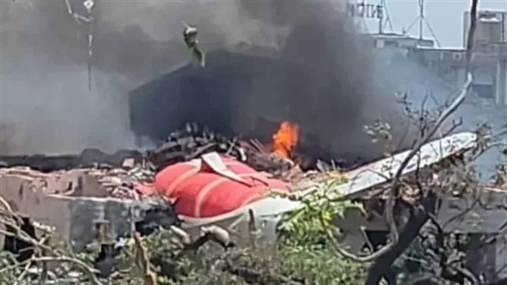 وزير الطيران الهندي يعرب عن صدمته إزاء تحطم طائرة بولاية جوجارات