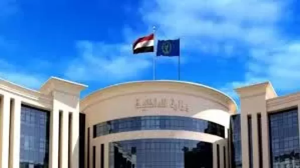 «الداخلية»: القبض على قائد سيارة في الشرقية بتهمة أداء حركات استعراضية والسير برعونة