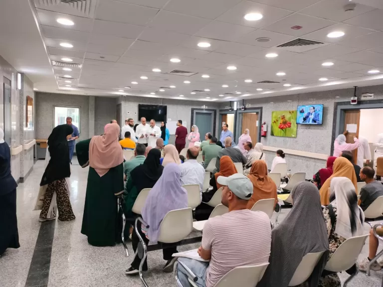 محافظ الغربية يتابع انطلاق أولى فعاليات سلسلة زيارات الخبراء بمستشفى طنطا العام