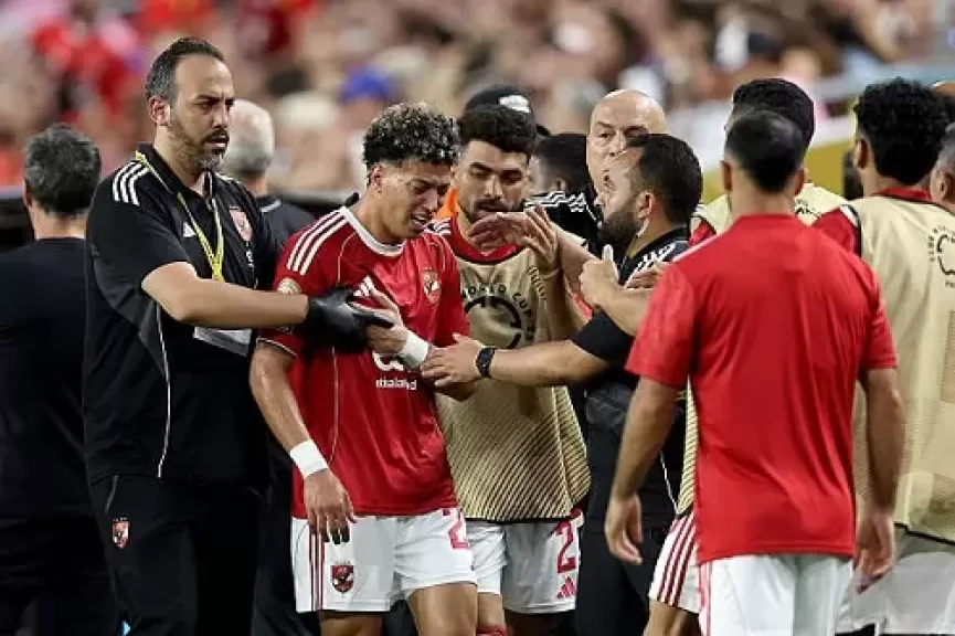إمام عاشور يغادر مباراة إنتر ميامي باكيا.. وزيزو يعوضه