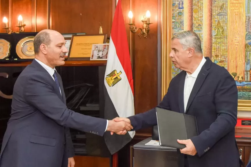 محافظ الإسكندرية يعتمد نتيجة الشهادة الإعدادية للعام الدراسي 2024 / 2025 بنسبة نجاح 85.5%