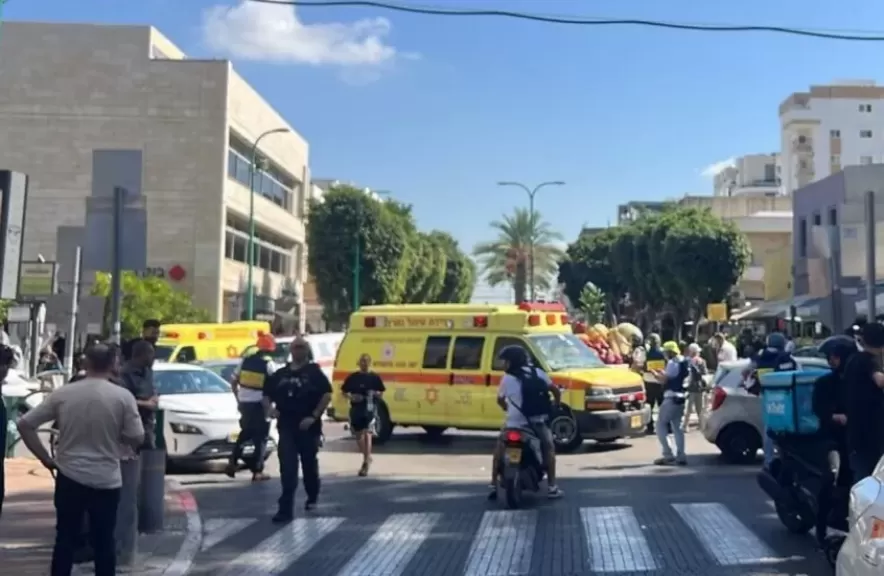 الشرطة الإسرائيلية تقتحم غرف الصحفيين وتصادر معدات أطقم القنوات العربية في حيفا
