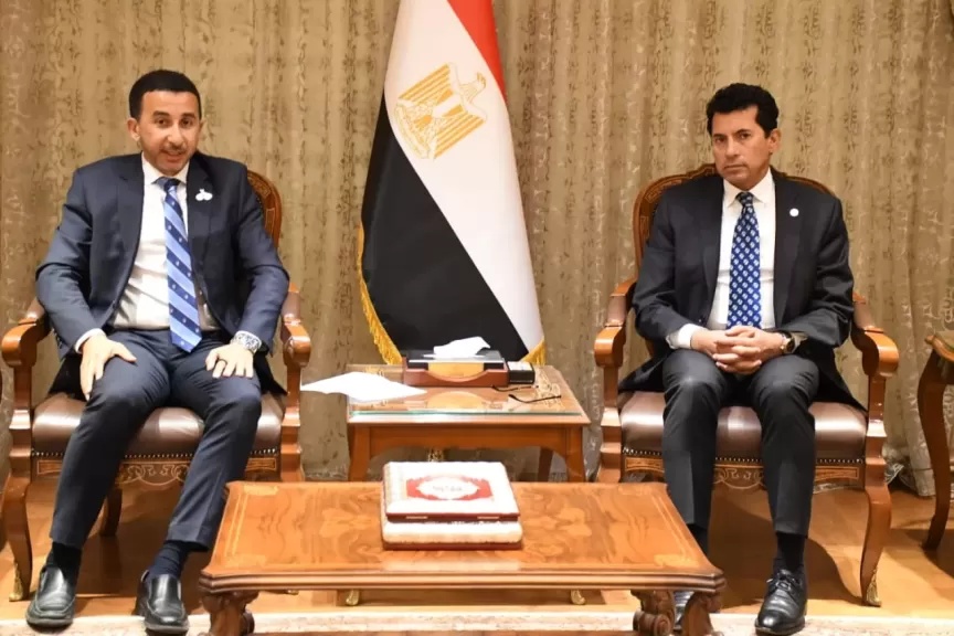 وزير الرياضة يناقش مع اتحاد التبادل ترتيبات استضافة البطولة الدولية