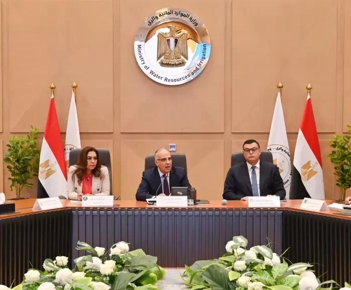 وزراء الرى والتنمية المحليةوالإسكان  والزراعة محافظ السويس يبحثون المنظومة المائية بترعة السويس