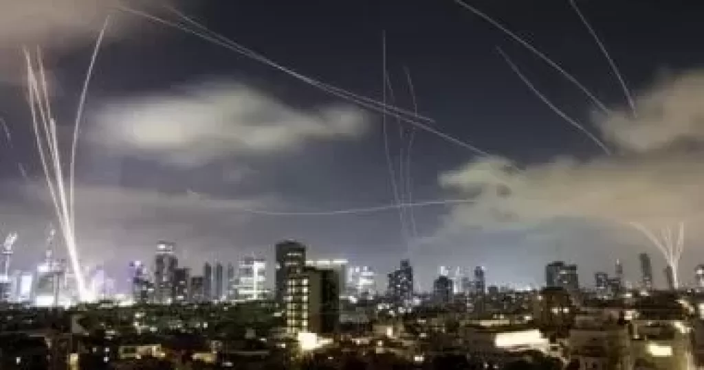إيران