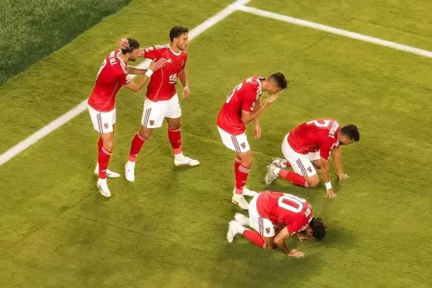 الجهاز الفني يمنح لاعبي الأهلي راحة 18 يومًا