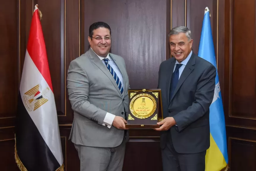 محافظ الإسكندرية يستقبل لجنة الإدارة المحلية بمجلس النواب