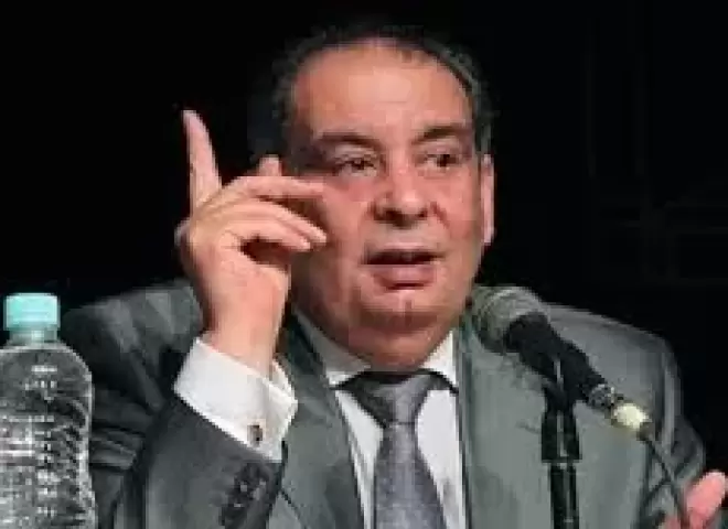 يوسف زيدان: من أوقف حرب إسرائيل وإيران يمكنه أن يعيدها