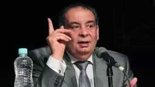 يوسف زيدان: من أوقف حرب إسرائيل وإيران يمكنه أن يعيدها