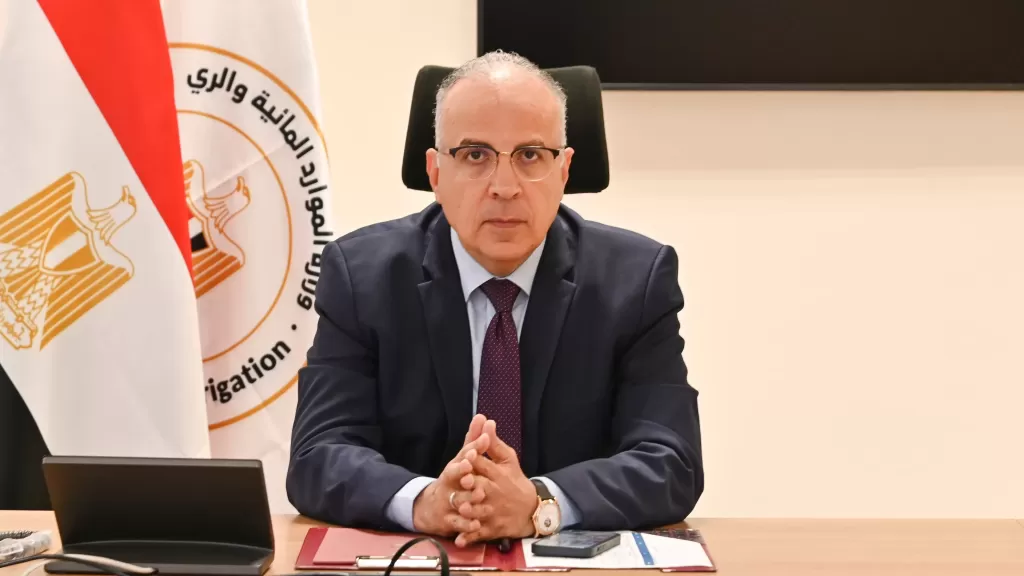وزير الري يتفقد  حالة الري ومحطات الرفع والمنشآت المائية بمحافظة الفيوم