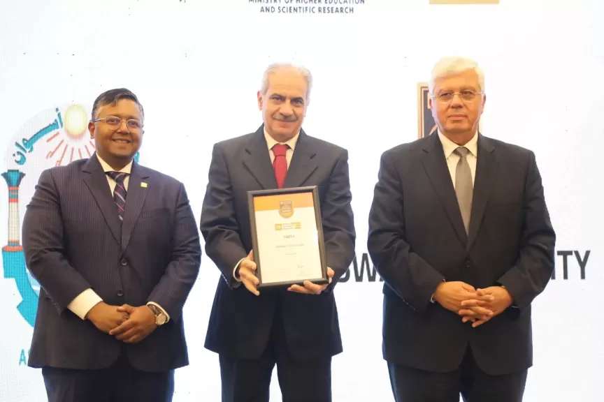 وزير التعليم العالي والبحث العلمي يكرم جامعة أسوان لإدراجها لأول مرة في تصنيف QS لعام 2026