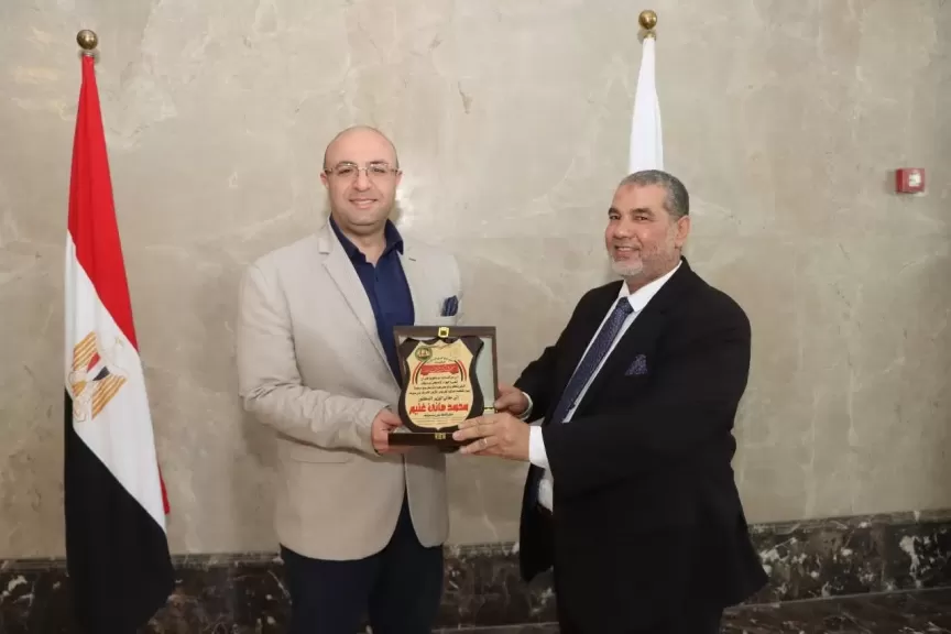 محافظ بني سويف يشهد احتفالية تسليم  شهادات اجتياز البرامج التدريبية بالتعاون مع فرع المنظمة العالمية لخريجي الأزهر الشريف