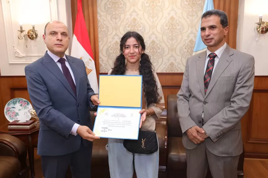 محافظ كفرالشيخ يُكرّم أبناء المحافظة الفائزين بالمركز الأول على مستوى الجمهورية في مسابقات التعليم