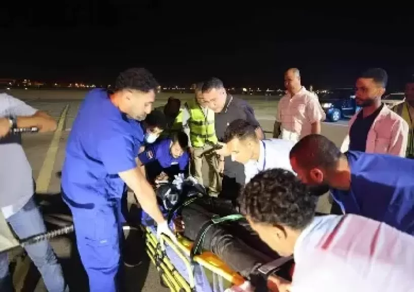 الصحة: 4 وفيات و22 مصابًا في حادث غرق بارجة بخليج السويس.. ونقل المصابين جواً إلى مستشفى الجونة