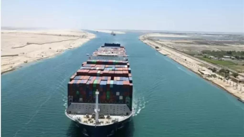 غرق حفار جبل الزيت ..بيان مهم من قناة السويس بشأن حركة الملاحة