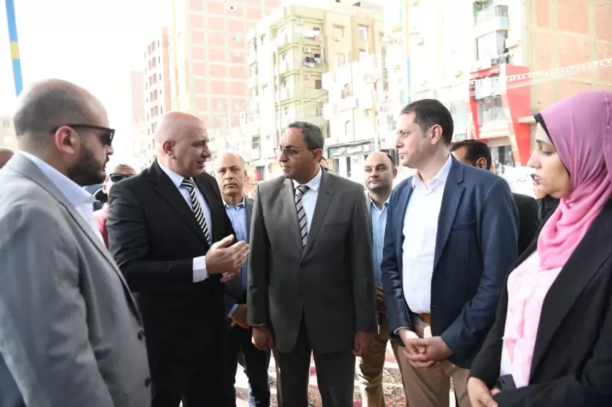 محافظ قنا يفتتح منفذ ”حياة كريمة” لبيع اللحوم والسلع الغذائية بأسعار مخفضة