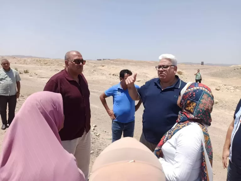 رئيس مدينة مرسى علم  يلتقي بمدير مديرية الإسكان بالبحر الأحمر