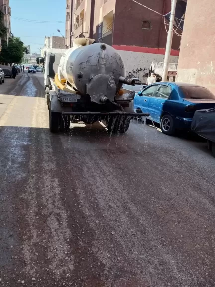 محافظ أسيوط: حملات نظافة ورفع المخلفات بشوارع حي شرق