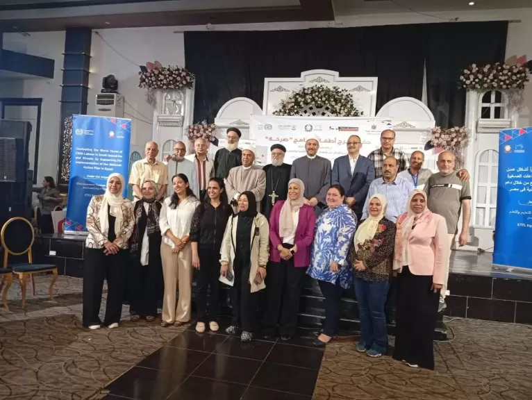محافظ أسيوط: حماية الأطفال من العنف أولوية.. وتخريج 200 طفل ضمن برنامج ”صرخة” لدمجهم في التعليم المجتمعي