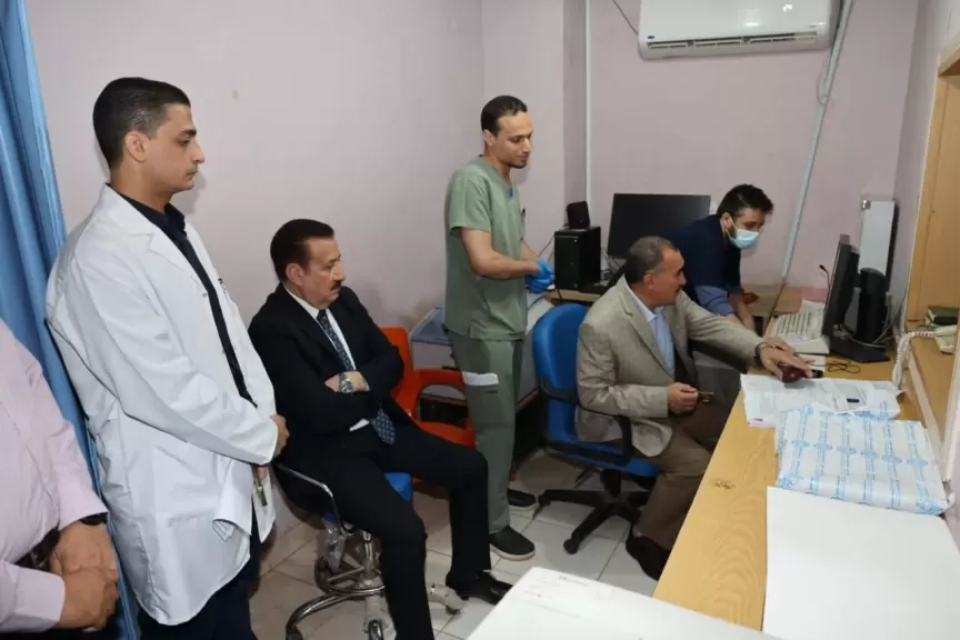 محافظ المنوفية يطمئن على الحالة الصحية لمصابي حادث الإقليمي بمستشفى الجراحات المتخصصة