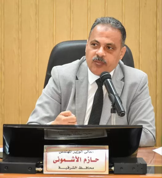 ضبط ٢ طن مكرونة و١٢٠٠ زجاجة مياه غازية مجهولة المصدر بالعاشر من رمضان