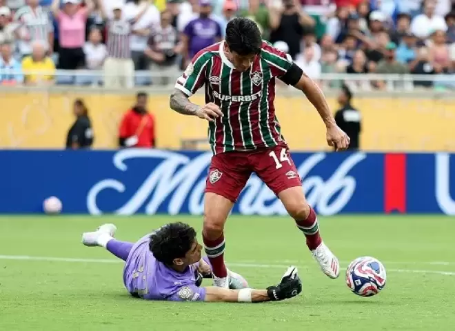 فلومينينسي ينهي مغامرة الهلال في ربع نهائي المونديال